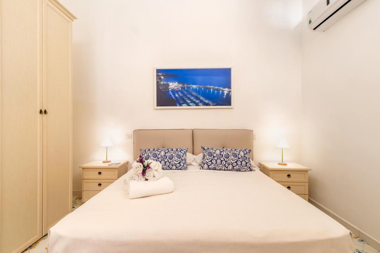Comfy Apt 4 Sleeps Right In The Centre Sorrent Exterior foto